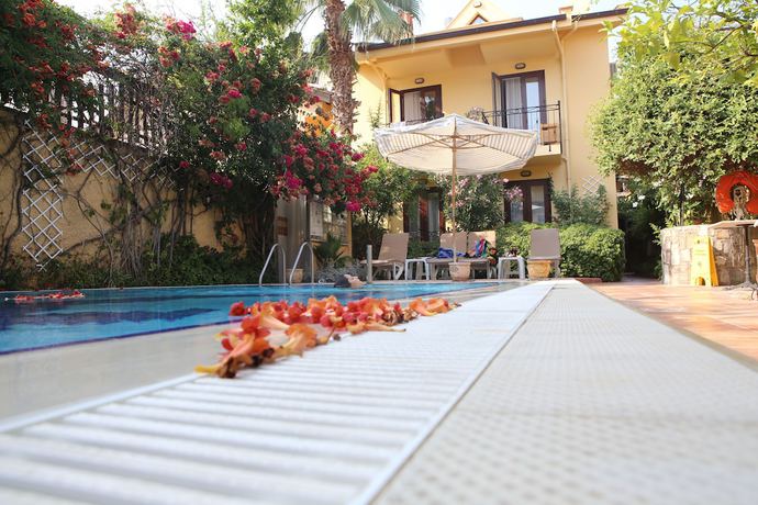 Imagen de la piscina del Hotel Villa DanLin - Boutique Class. Foto 18