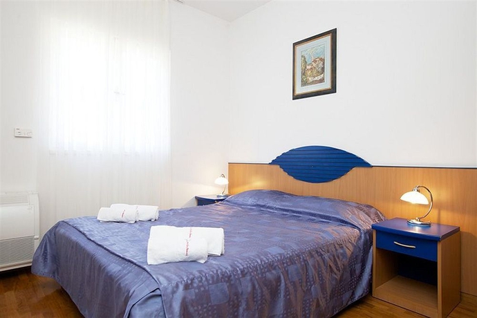 Imagen de la habitación del Hotel Villa Daniela. Foto 9