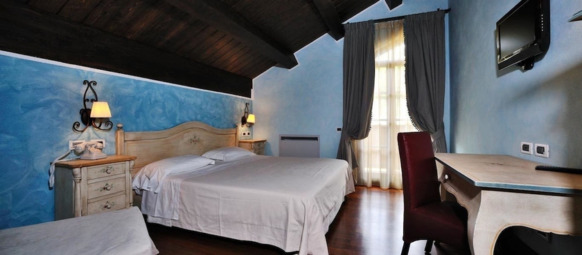 Imagen de la habitación del Hotel Villa Danilo. Foto 8