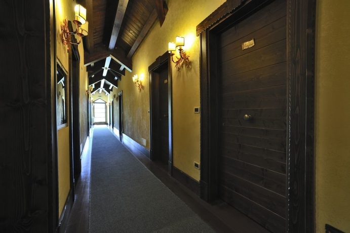 Imagen de los interiores del Hotel Villa Danilo. Foto 17