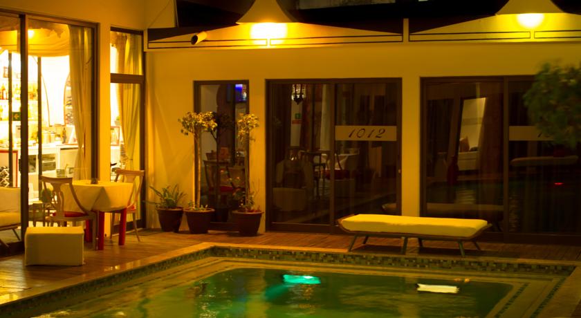 Imagen de la piscina del Hotel Villa Das Ar&aacute;bias Boutique. Foto 15