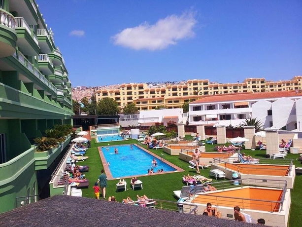 Imagen de la piscina del Hotel Villa De Adeje Beach. Foto 14