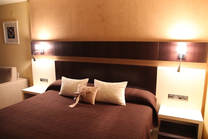 Imagen de la habitación del Hotel Villa De Andosilla. Foto 7