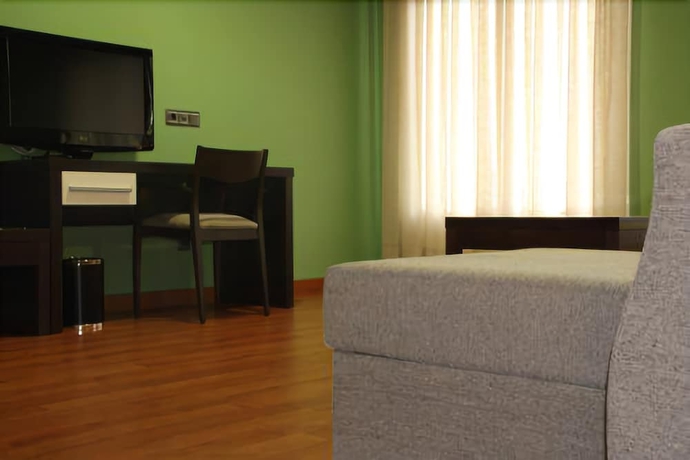 Imagen de la habitación del Hotel Villa De Andosilla. Foto 12