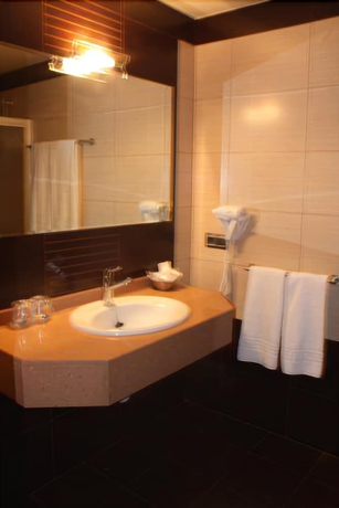 Imagen de la habitación del Hotel Villa De Andosilla. Foto 13