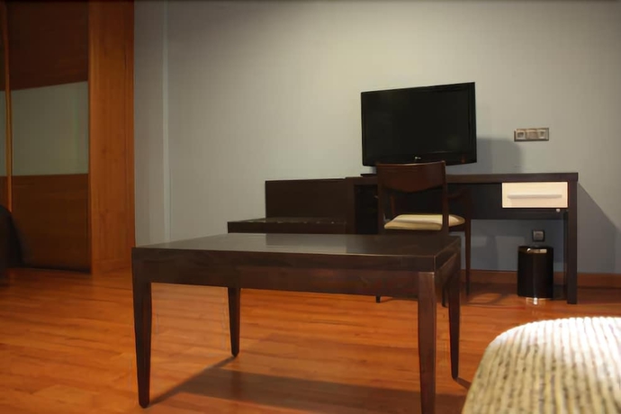 Imagen de la habitación del Hotel Villa De Andosilla. Foto 14