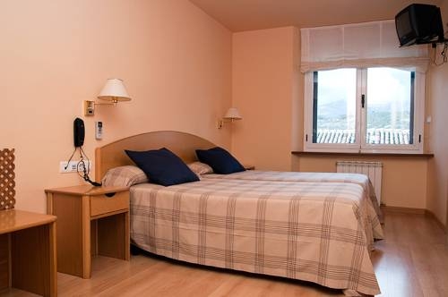 Imagen general del Hotel Villa De Ayerbe. Foto 4