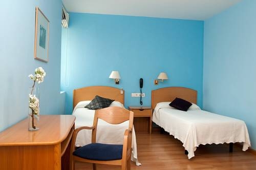 Imagen general del Hotel Villa De Ayerbe. Foto 8