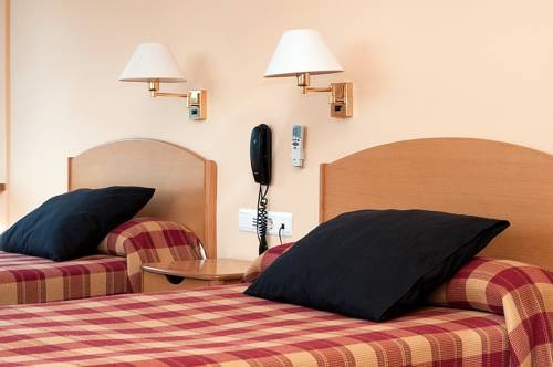 Imagen general del Hotel Villa De Ayerbe. Foto 11