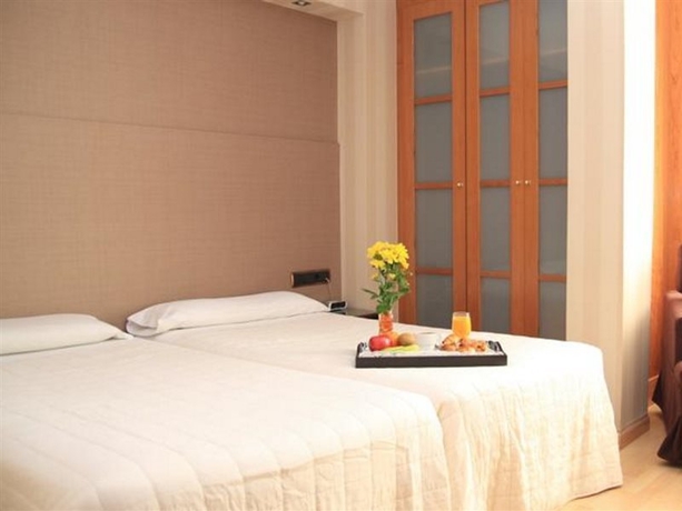 Imagen general del Hotel Villa De Barajas. Foto 7