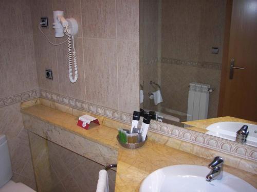 Imagen de la habitación del Hotel Villa De Benavente. Foto 4