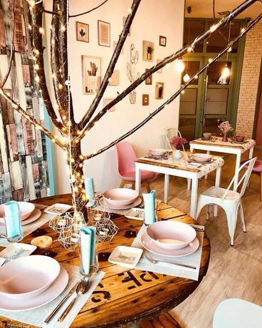 Imagen del bar/restaurante del Hotel Villa De Benavente. Foto 2