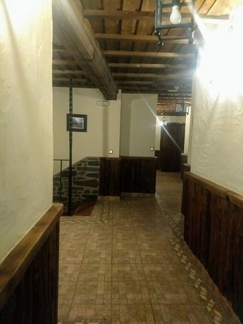 Imagen de la habitación del Hotel Villa De Berzocana. Foto 10