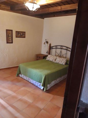 Imagen de la habitación del Hotel Villa De Berzocana. Foto 12