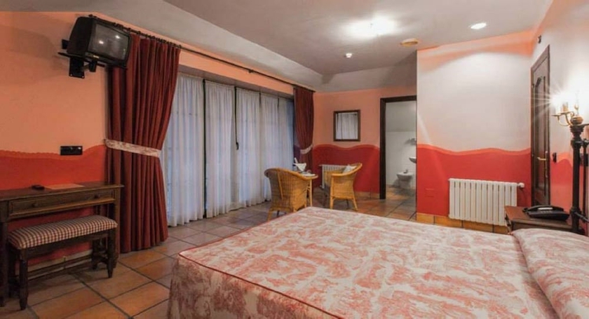 Imagen de la habitación del Hotel Villa De Cabrales, Cabrales. Foto 11