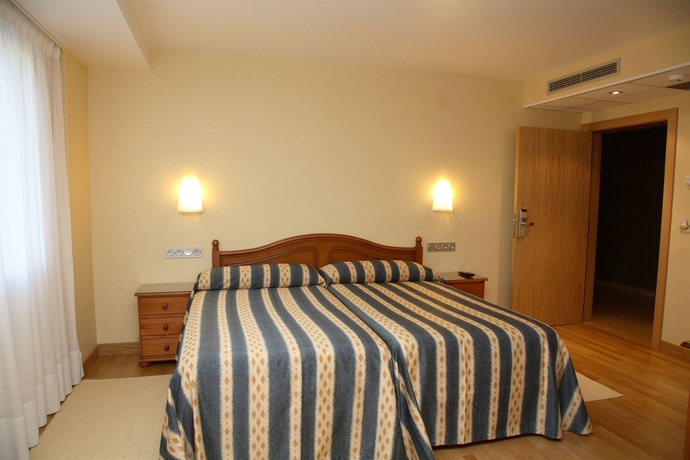 Imagen de la habitación del Hotel Villa De Ermua. Foto 9