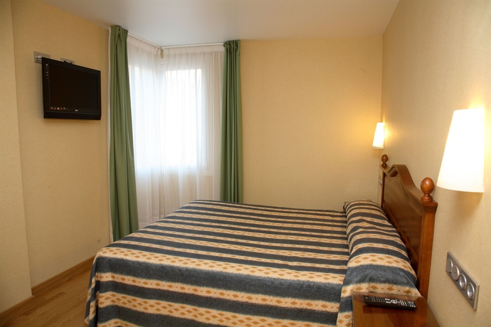 Imagen de la habitación del Hotel Villa De Ermua. Foto 10