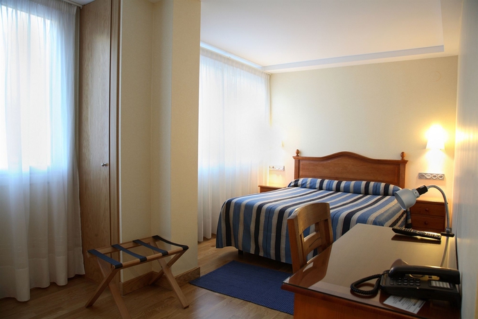Imagen de la habitación del Hotel Villa De Ermua. Foto 11