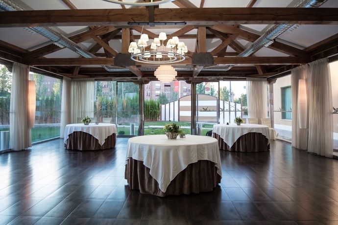 Imagen del bar/restaurante del Hotel Villa De Ferias. Foto 3