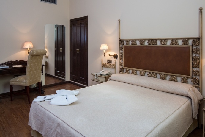 Imagen de la habitación del Hotel Villa De Ferias. Foto 9