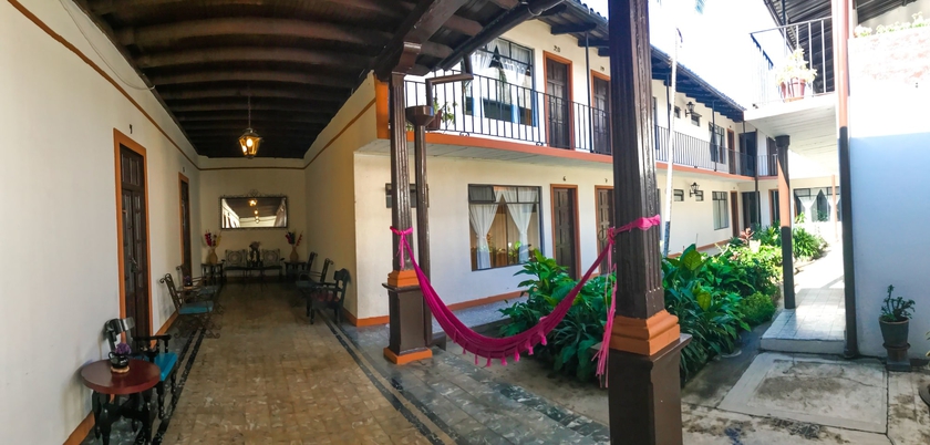 Imagen de los interiores del Hotel Villa De Flores. Foto 11