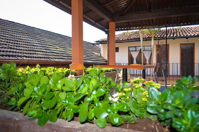 Imagen de los interiores del Hotel Villa De Flores. Foto 17