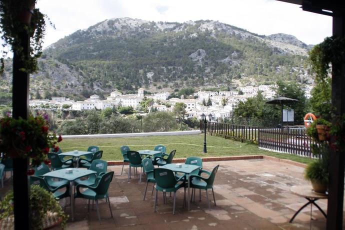 Imagen de los exteriores del Hotel Villa De Grazalema. Foto 6