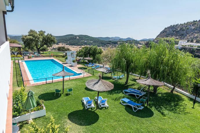 Imagen de los exteriores del Hotel Villa De Grazalema. Foto 9