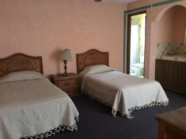 Imagen de la habitación del Hotel Villa De La Plata. Foto 4