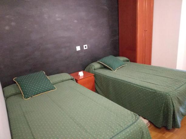 Imagen de la habitación del Hotel Villa De Lerma. Foto 4