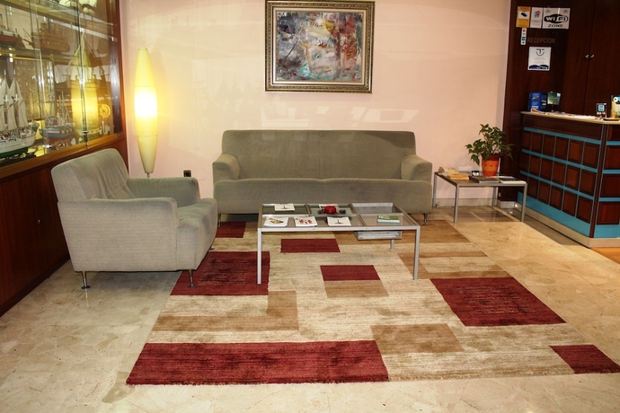 Imagen de los interiores del Hotel Villa De Marin. Foto 18