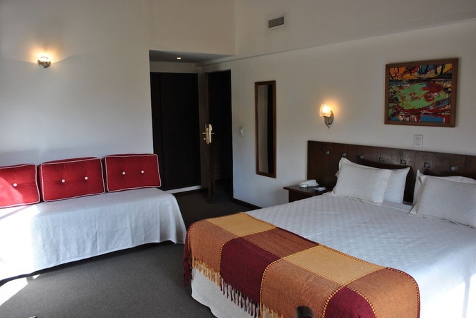 Imagen de la habitación del Hotel Villa De Merlo Spa. Foto 7