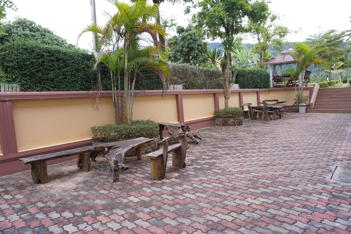 Imagen de los exteriores del Hotel Villa De Panta. Foto 12