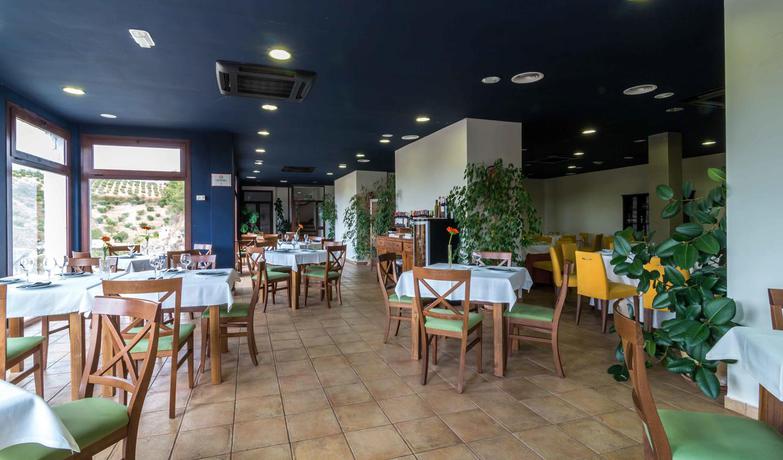 Imagen general del Hotel Villa De Setenil. Foto 9