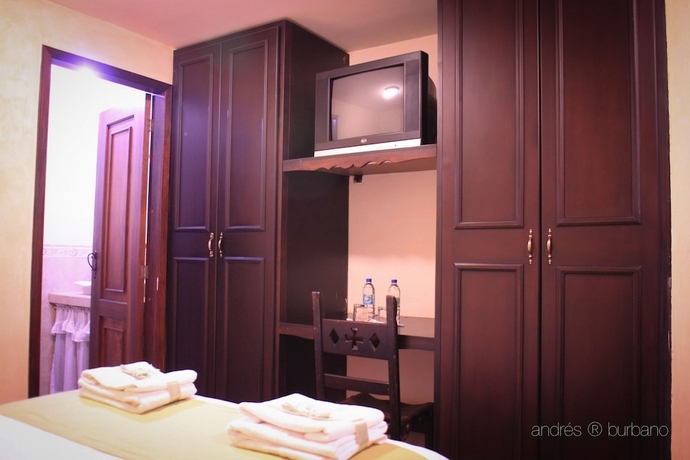 Imagen de la habitación del Hotel Villa De Tacvnga. Foto 5