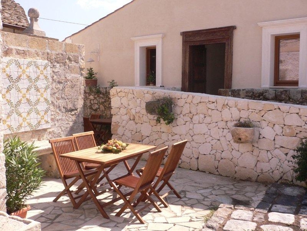 Imagen general del Hotel Villa Dei Papiri. Foto 7