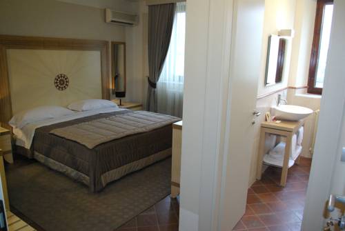 Imagen de la habitación del Hotel Villa Dei Tigli 920 Liberty Resort. Foto 13