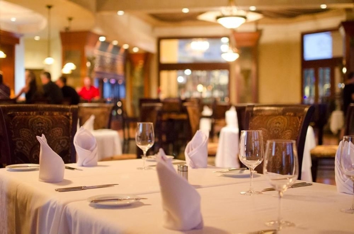 Imagen del bar/restaurante del Hotel Villa Del Arco Beach Resort and Spa Cabo San Lucas. Foto 3