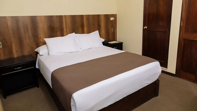 Imagen de la habitación del Hotel Villa Del Carmen. Foto 4