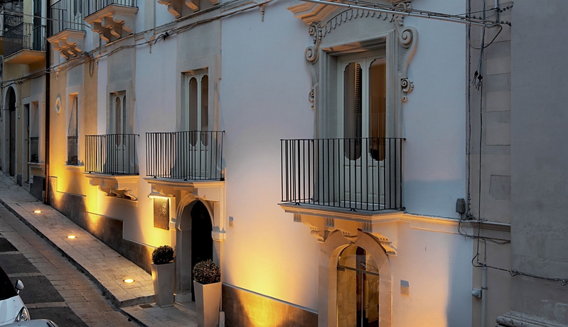 Imagen de los exteriores del Hotel Villa Del Lauro. Foto 10