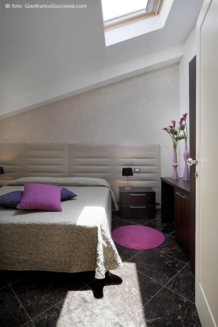 Imagen de la habitación del Hotel Villa Del Lauro. Foto 4