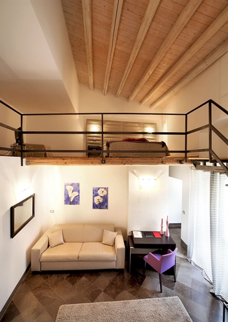 Imagen de la habitación del Hotel Villa Del Lauro. Foto 7