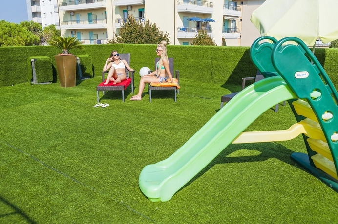 Imagen de los exteriores del Hotel Villa Del Mar, Bibione. Foto 15