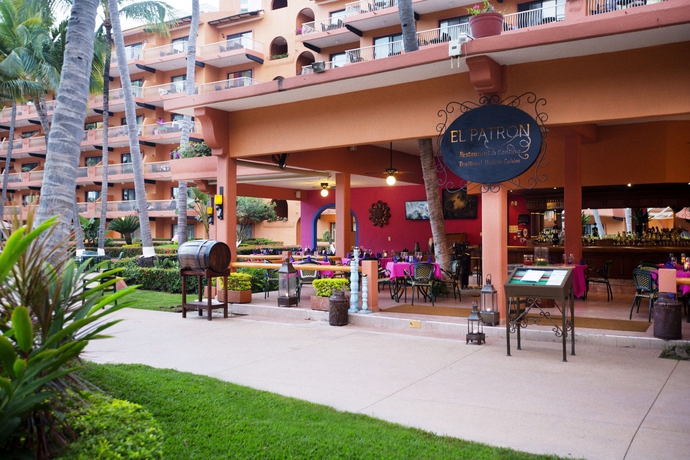 Imagen del bar/restaurante del Hotel Villa Del Mar Resort & Spa. Foto 4