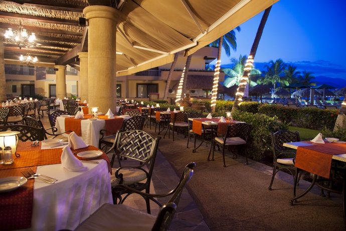 Imagen del bar/restaurante del Hotel Villa Del Mar Resort & Spa. Foto 10