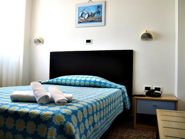 Imagen general del Hotel Villa Del Mare, Senigallia. Foto 14