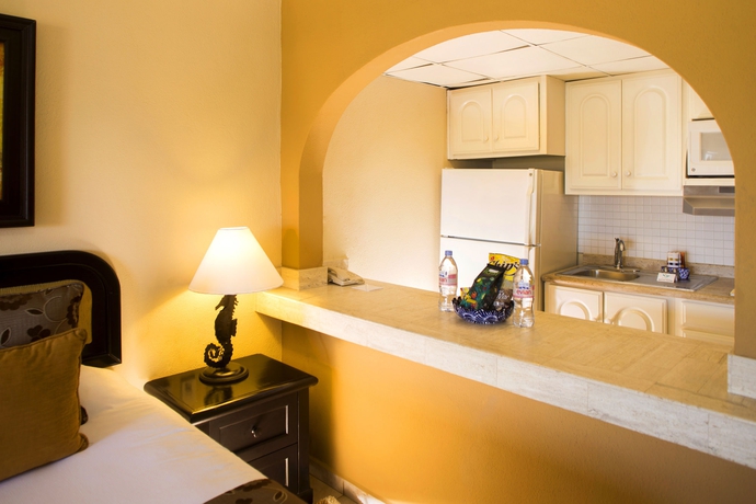 Imagen de la habitación del Hotel Villa Del Palmar Beach Resort Cabo San Lucas. Foto 2