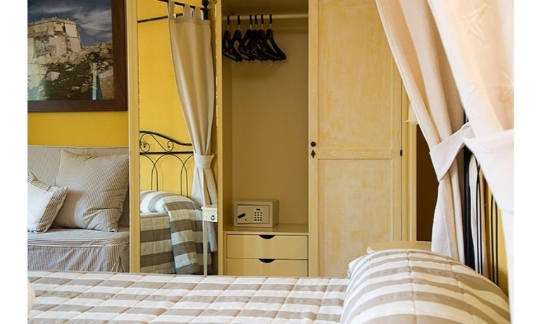 Imagen de la habitación del Hotel Villa Del Parco. Foto 8