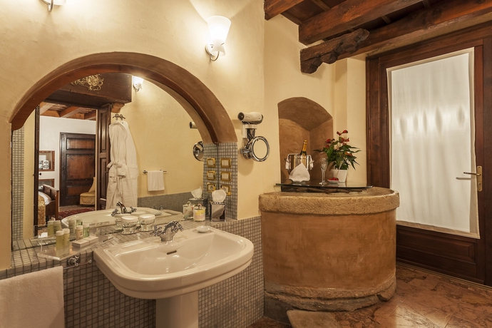 Imagen de la habitación del Hotel Villa Del Quar. Foto 3