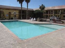 Imagen de la piscina del Hotel Villa Del Sol, Ciudad Ju&aacute;rez. Foto 4